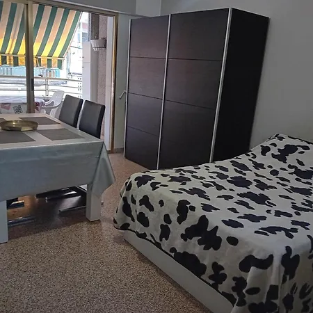 Playa Del Cura 50 Meters From The Apartment Torrevieja