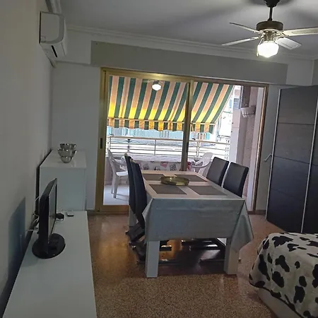 Playa Del Cura 50 Meters From The Апартаменты Торевьиа
